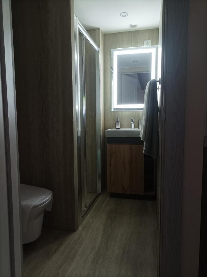 Chorni Vivtsy Apartment Chernivtsi Exterior photo