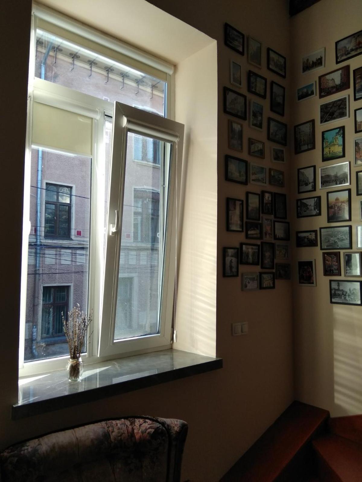 Chorni Vivtsy Apartment Chernivtsi Exterior photo